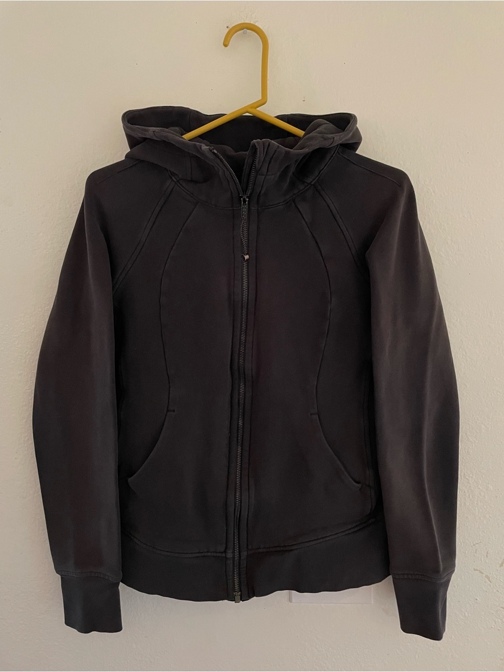 Lululemon Scuba Full Zip Black Fitted Hoodie 🖤 Size 8 / Medium